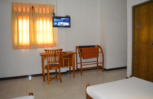 Habaraduwa Casa | Shining Line