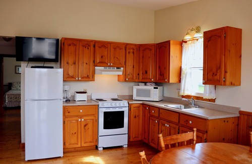 Green Gables Otro | Shining Waters Cottages