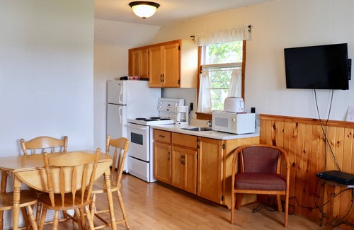 Green Gables Otro | Shining Waters Cottages