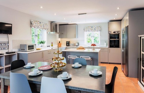 Porlock Casa | Ship Bungalow