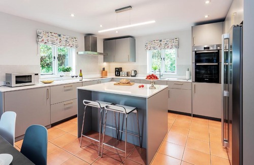 Porlock Casa | Ship Bungalow