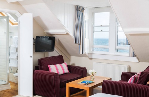 Mousehole Hotel | Ship Inn