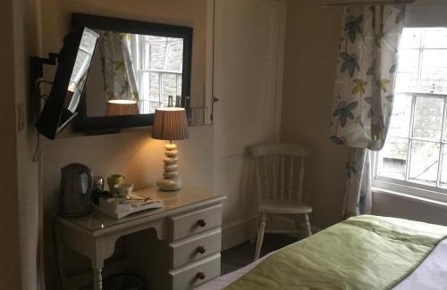 Mevagissey Hotel | Ship inn