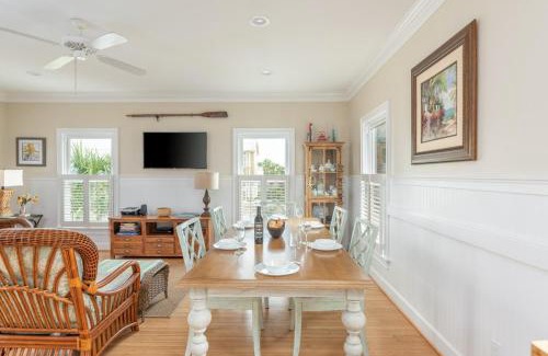 Oceanmarsh Subdivision Casa | Shipwatch Beach House - Ocean Views! Shared Pool!