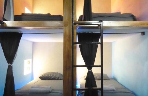 Uvita Hostal | Shipwrecked Hostel