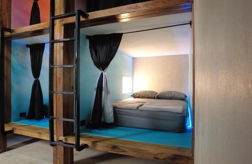 Uvita Hostal | Shipwrecked Hostel