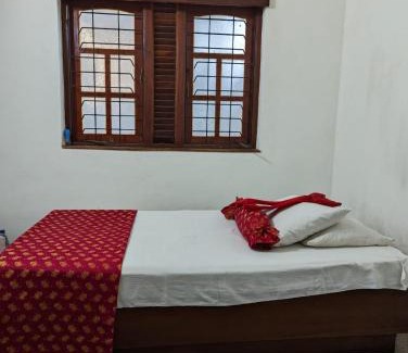 Dehiwala-Mount Lavinia Casa | Shiranthi Guest House