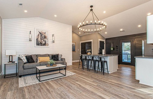 Knoxville Casa | Shirley Way · Bearden Bliss <10 mins to UT & Downtown Knox
