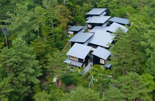Kirizumi Onsen Hotel | SHISHI-IWA HOUSE Karuizawa