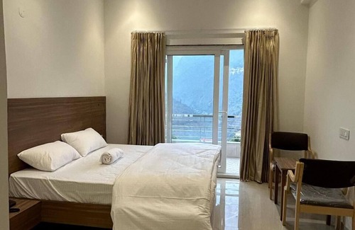 Guptkashi Hotel | Hotel Om Kedar