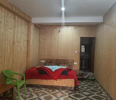 Tosh Casa | Shiva mountain guest house & Cafe