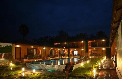 Murudeshwara Hotel | Shivani Sunset Bay Beach Resort