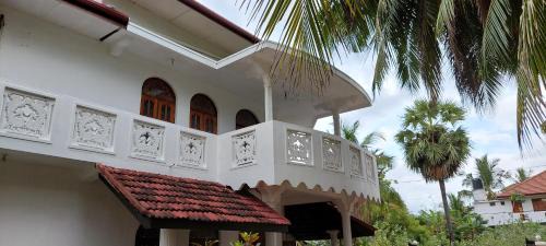 Manmunai North Casa | Shiven Homestay