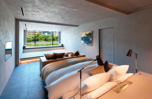 Karasuma Hotel | Shizuru 鴨川 "旧SGR鴨川"