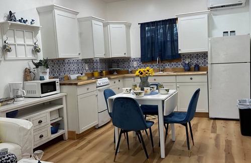 Fluker Cabaña | SHL- Cornflower Blues Cottage