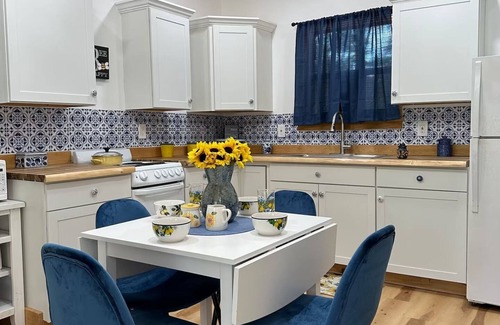 Fluker Cabaña | SHL- Cornflower Blues Cottage