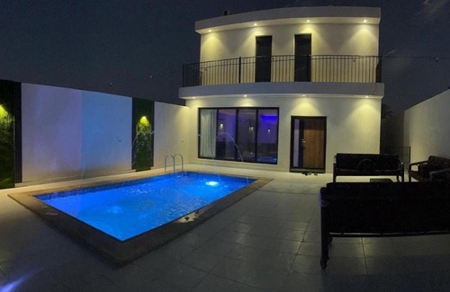 Buraydah Apartamento | شاليه الأماكن ببريدة