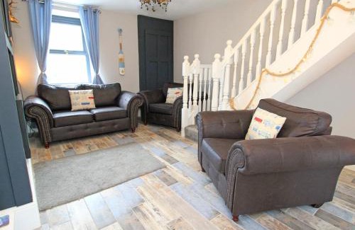 Pentrefelin Casa | Shooting Star Cottage