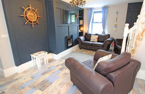 Pentrefelin Casa | Shooting Star Cottage