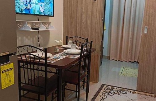 Paranaque Complejo | Shore 2 T2 (1br with Balcony) Facing Amenities