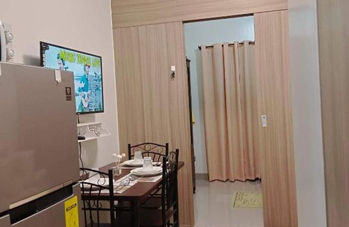 Paranaque Complejo | Shore 2 T2 (1br with Balcony) Facing Amenities