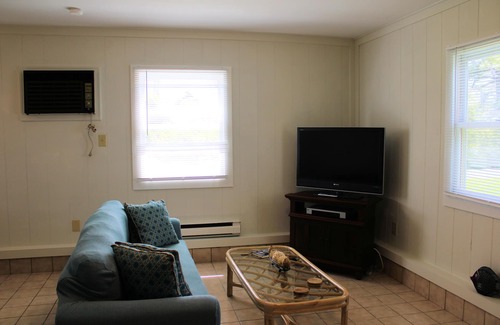 Chincoteague Cabaña | Shore Bird - 1 BR Studio Cottage with open floor plan. NO LINENS PROVIDED