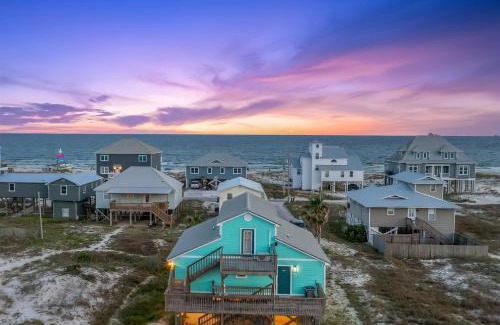 Fort Morgan Casa | Shore Reflections - Oceanview Escape, Steps to beach, 2 King Beds & Games!