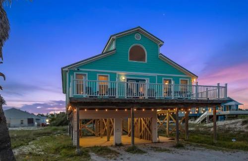Fort Morgan Casa | Shore Reflections - Seaside Haven - Just Steps to the Shore, 2 King & Games