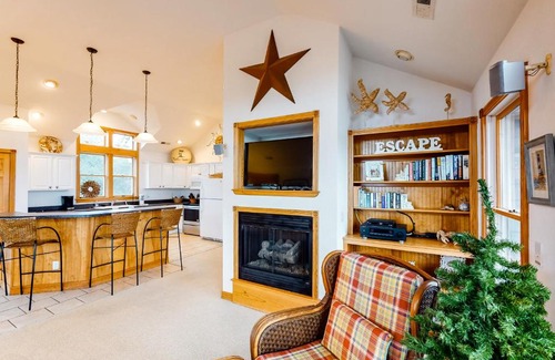 Corolla Light Casa | Shore to Please 6