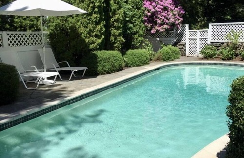 Shoreby Hill Casa | Luxury Village Residence Pool & Central Air. Paseo al puerto y restaurantes
