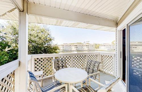Cherry Grove Beach Apartamento | Shorehaven II - C2