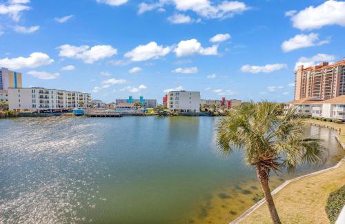 Cherry Grove Beach Apartamento | Shorehaven II - C2