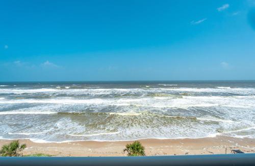 New Smyrna Beach Casa | Shorehom by the Sea 52