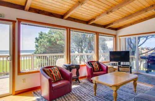 Cape Meares Casa | Shoreline Cottage Oceanfront Vacation Rental