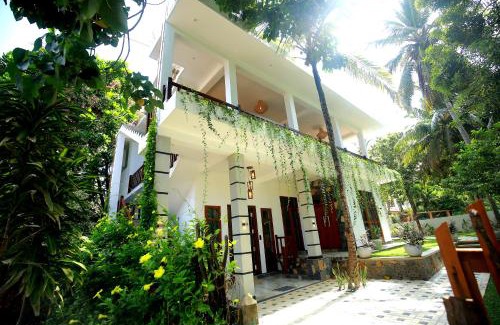 Nilwella Casa | Shoreline House Hiriketiya