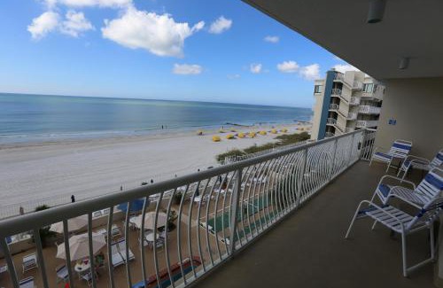 Madeira Beach Complejo | Shoreline Island Resort - Exclusively Adult