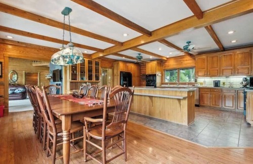 Bowring Apartamento | Shoreline Lodge on Private Lake