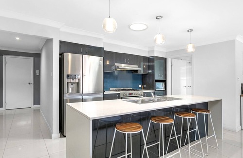Fingal Bay Casa | Shoreline Retreat - A haven for relaxation and family fun