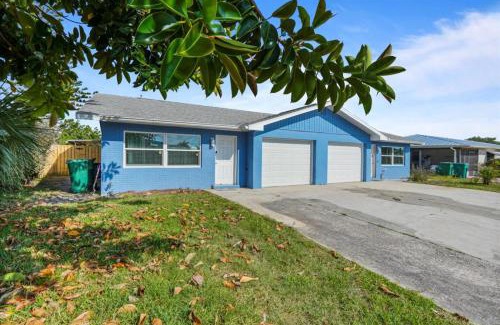 Indian Harbour Beach Casa | Shoreline Serenity 3bd Dog Friendly Bckyrd