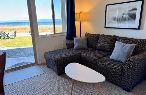 Regional District of Nanaimo Apartamento | Shorewater Resort Beachfront King Bed Studio