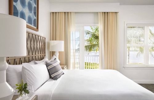 New Town Hotel | Short Drive from Historic Old Town Key West! Beachfront Hotel, 4 Pools, Parking!
