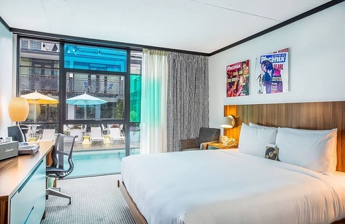 West Fens Hotel | Short Drive from Logan Airport and Constitution Beach! Parking, Pool, Garden!