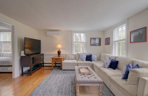 Orleans Casa | Short drive to town and popular beaches