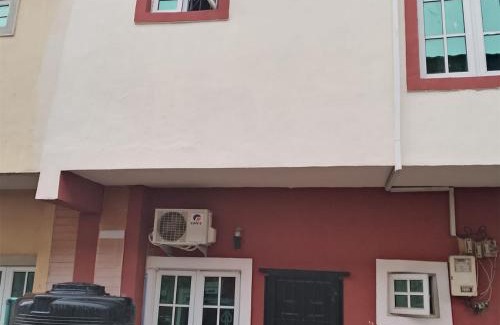Ofin Apartamento | Short Let Apartments