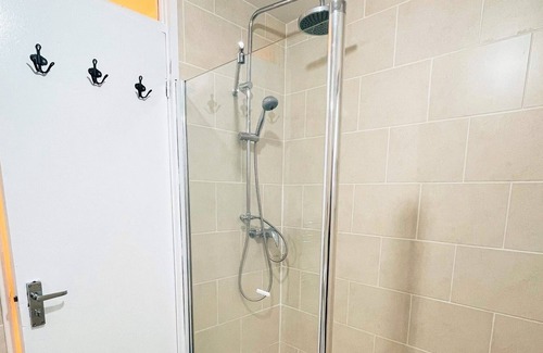 Holbeck Casa | Monthly stays✪3 bedrooms ✪Homevy Relocations✪