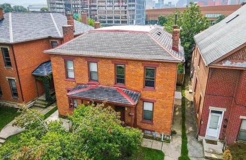 Italian Village Casa | Short North - Free Parking - Prime Location