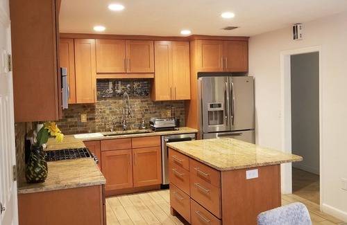 Isle of Palms Casa | Short or Mid term rental, Private pool, minutes to Mayo/Baptist Hospital