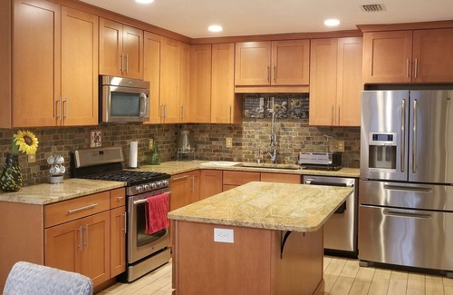 Isle of Palms Casa | Short or Mid term rental, Private pool, minutes to Mayo/Baptist Hospital