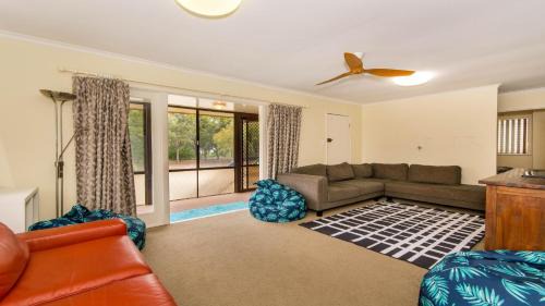 Woorim Casa | Short Stroll to Surf Beach - North Street, Woorim