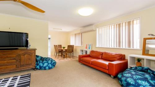Woorim Casa | Short Stroll to Surf Beach - North Street, Woorim